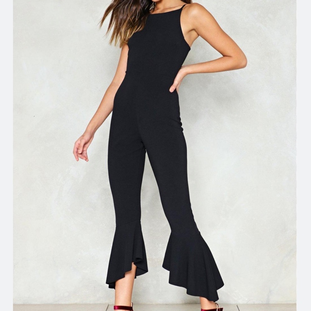 ASOS size 6 black‎ jumpsuit with open back and ruffle cropped legs